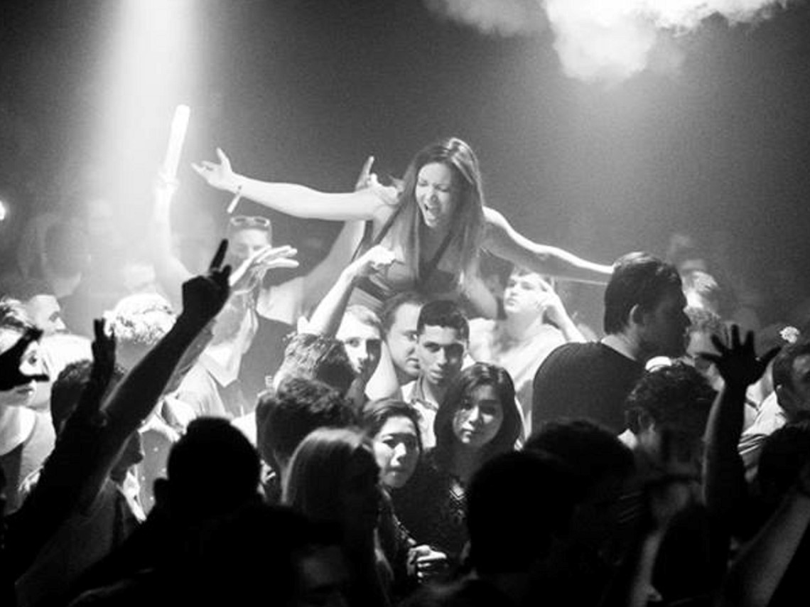 woman crowd surfing