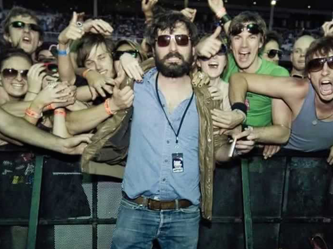 Mr Ozio with the crowd